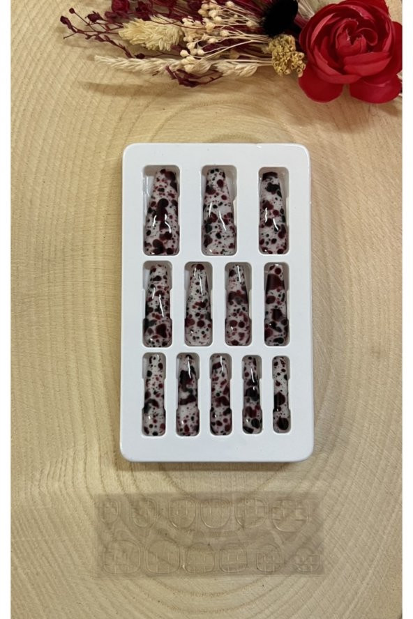 12 Adet Balerin Batik Desenli Ebruli Tak ve Çık Takma Tırnak