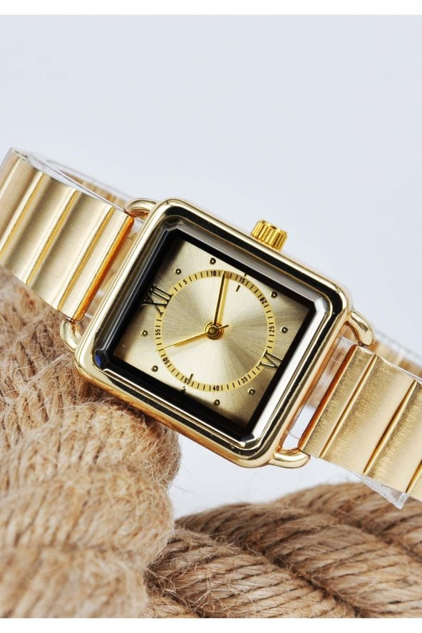 Gold Renk Minimal Kare Kasa Gold Kadran Roma Rakamlı Genç Kız Kadın Kol Saati Su-689 - 2