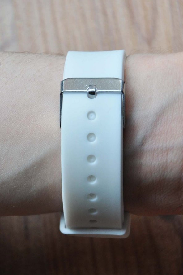 Beyaz Silikon Kordonlu Tuşlu Led Unisex Kol Saati Su-470-010 - Resim 3