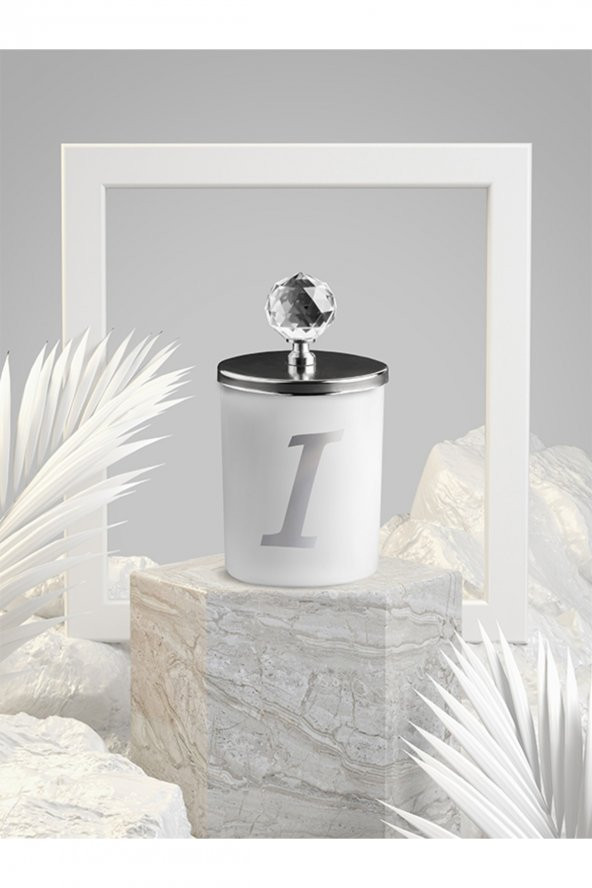 Tiem Concept Özel Tasarım I Harfli Vanilya Kokulu Gümüş Kristal Tepelikli Beyaz Bardak Mum