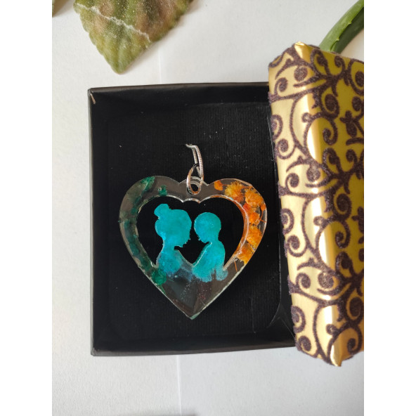 Epoksi Kolye Anne Çoçuk Figürlü Özel Günlerde Hediyelik, Kutusu Ve Özel Tasarımı İle Epoksi Kolye - 3