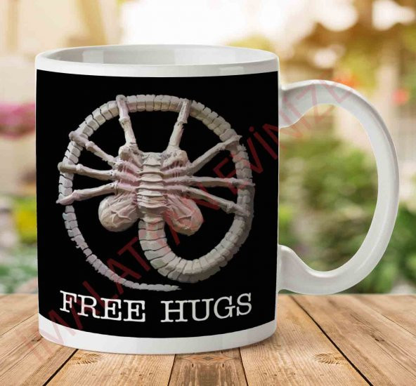 1-755 Alien Facehugger Free Hugs İki Tarafı Baskılı Kupa Bardak