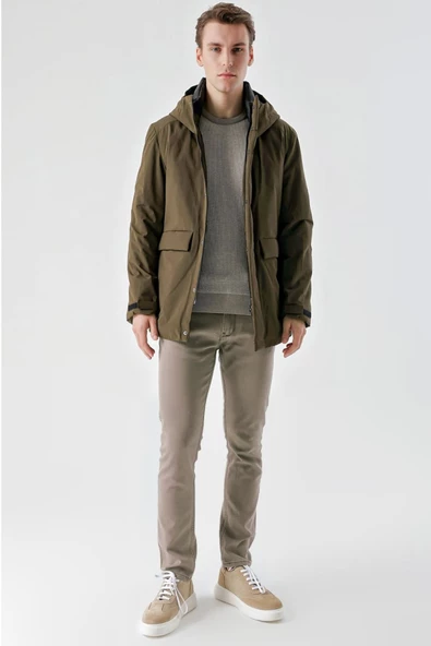 Slimfit Kapşonlu Çıtçıt Ve Fermuar Kapamalı Kapak Cepli Elyaf Dolgulu Astarlı Yan Cepli Uzun Mont - 8