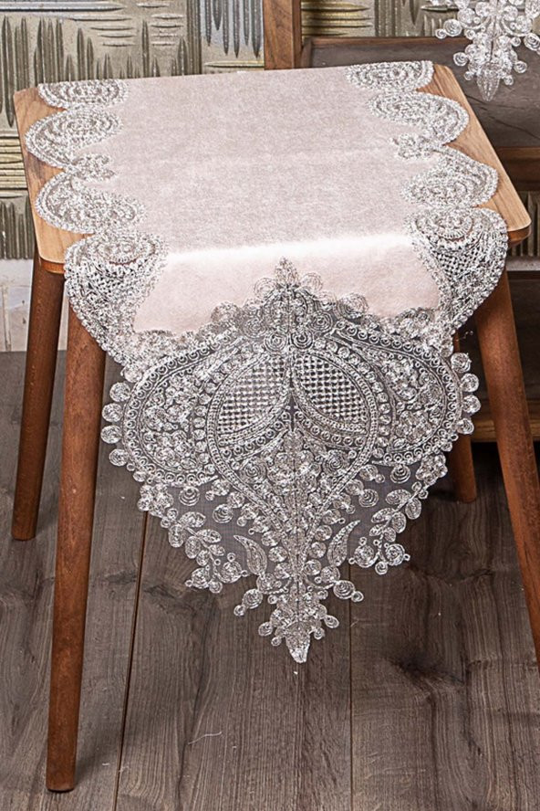 Bonny Home Nurbanu Pudra Kadife Üzeri Gümüş Dantelli 5 Parça Salon Takımı Masa Örtüsü Runner Seti - 2