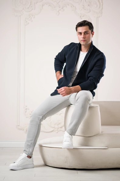 Regular Fit Dik Yaka Fermuar Kapamalı Yan Torba Cepli Erkek Triko Hırka