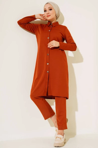 Klasik Yaka Metal Düğmeli İkili Takım Taba