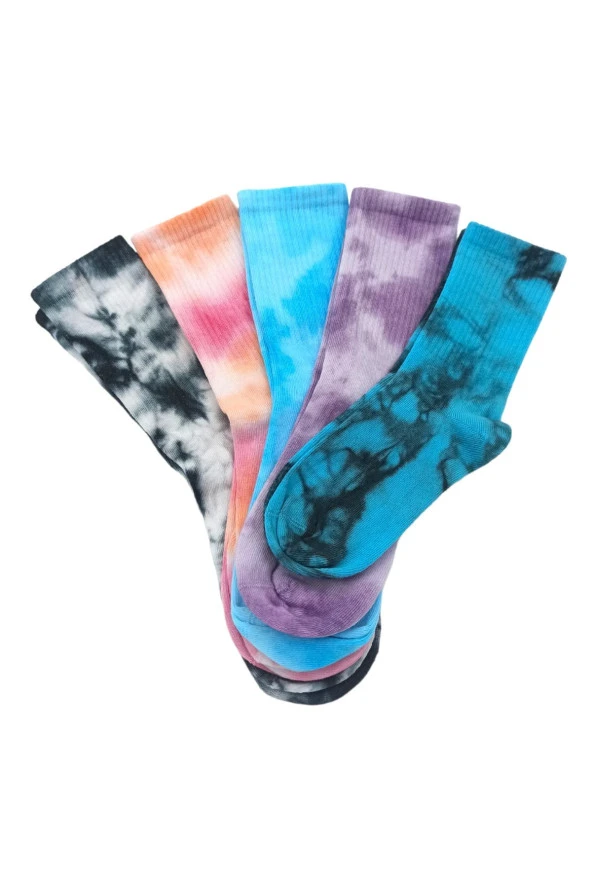 Hareket Halindeki Şıklık: Alacalı Renkli 5'li Batik Spor Çoraplar