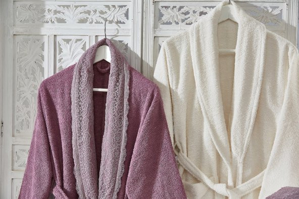 Family Dantelli Mor & Krem Aile Bornoz Seti 6 Parça Çeyizlik Kadın Erkek Bornoz Banyo Havlu Takımı - 4