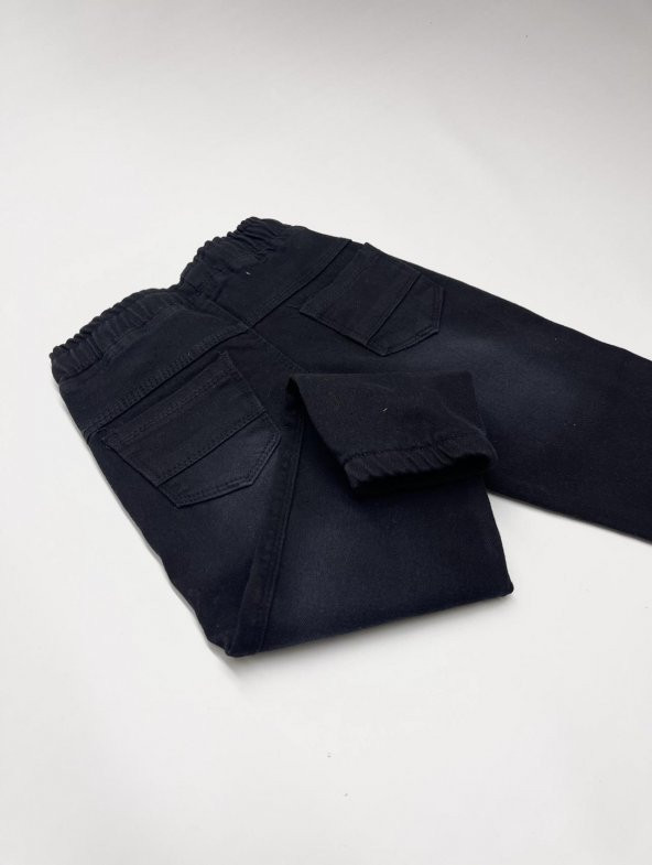 Erkek Çocuk Siyah Şardonlu Kot Pantolon (Bir beden büyük almanız tavsiye edilir.) - 3