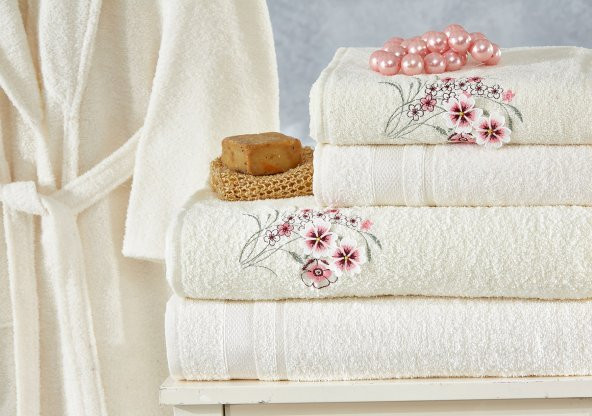 Family Nakışlı Krem & Krem Aile Bornoz Seti 6 Parça Çeyizlik Kadın Erkek Bornoz Banyo Havlu Takımı - 3