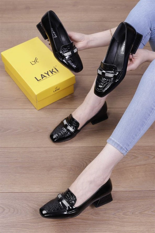 Gerardo Siyah Renkli Kadın Topuklu Ayakkabı