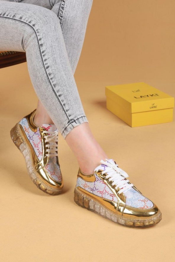 Andrea Taşlı Desenli Şeffaf Taban Beyaz Renkli Kadın Sneaker