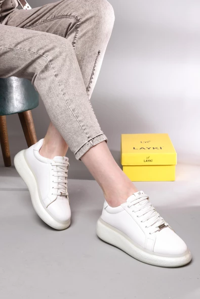 Lovels Beyaz Renkli Şeffaf Tabanlı Kadın Spor Ayakkabı