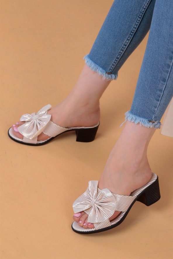 Suzie Bej Renkli Önü Fiyonklu Kadın Kısa Topuklu Ayakkabı