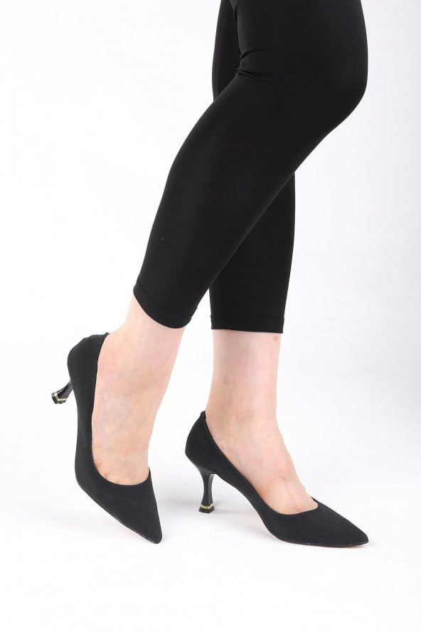 Sirella Parlak Siyah Renkli Yüksek Topuklu Ayakkabı
