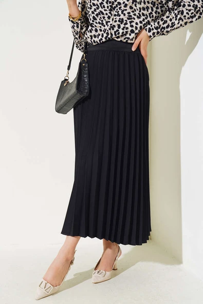 Beli Lastikli Pileli Etek Siyah