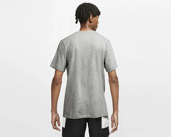 Nike AR4997-064 Sportswear Club Erkek Tişört - 4