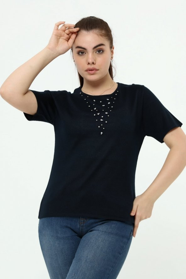 Triko V Yaka Elişçiliği Kristal Taş Detaylı Bluz - 6