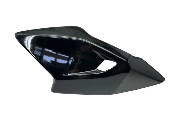 Bajaj Pulsar F 250 Dekoratif Kapak Sağ Üst Siyah ürün görseli