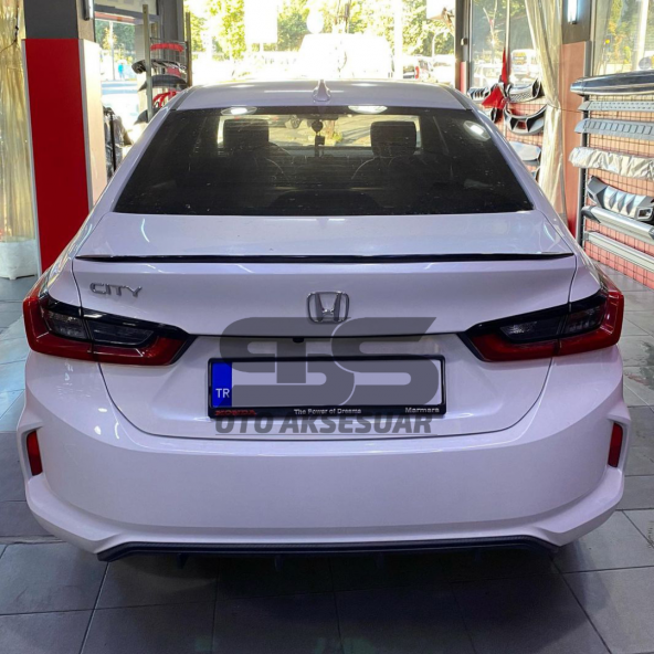 Honda City Bagaj Üstü Slim Spoiler Parlak Siyah ürün görseli 1
