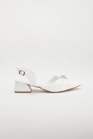 Saten Karnı Yarık Model Fiyonk Taşlı Beyaz Büyük Numara Kadın Ayakkabısı Topuklu - Resim 3