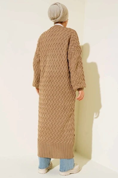Boydan Düğmeli Sepet Örgü Uzun Hırka Latte - 3