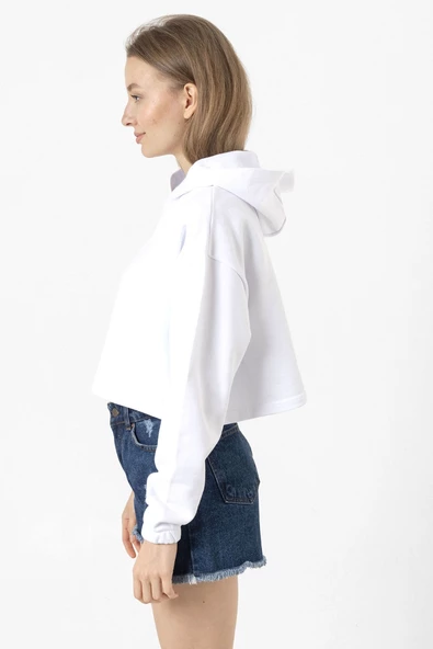 Blackpink Minimalist Beyaz Optik Kadın Crop Kapşonlu - Resim 3