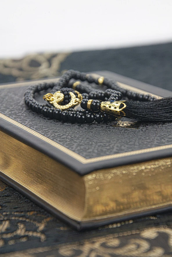 Damat Bohçasına Uygun Hediyelik Medine Hatlı Kuranı Kerim ve Çeyizlik Seccade Seti Siyah - Resim 8