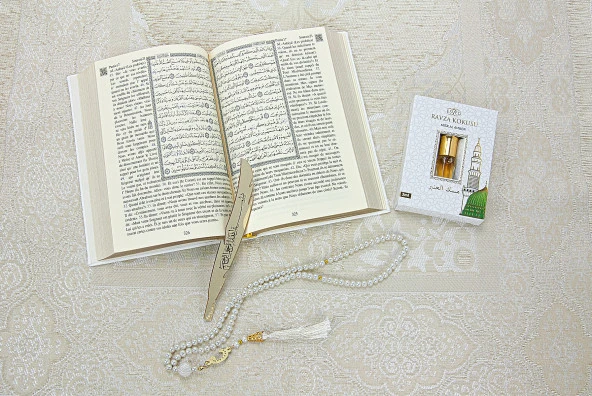 Fransızca Mealli Medine Hatlı Kuranı Kerim ve Seccade Seti Beyaz - Resim 3
