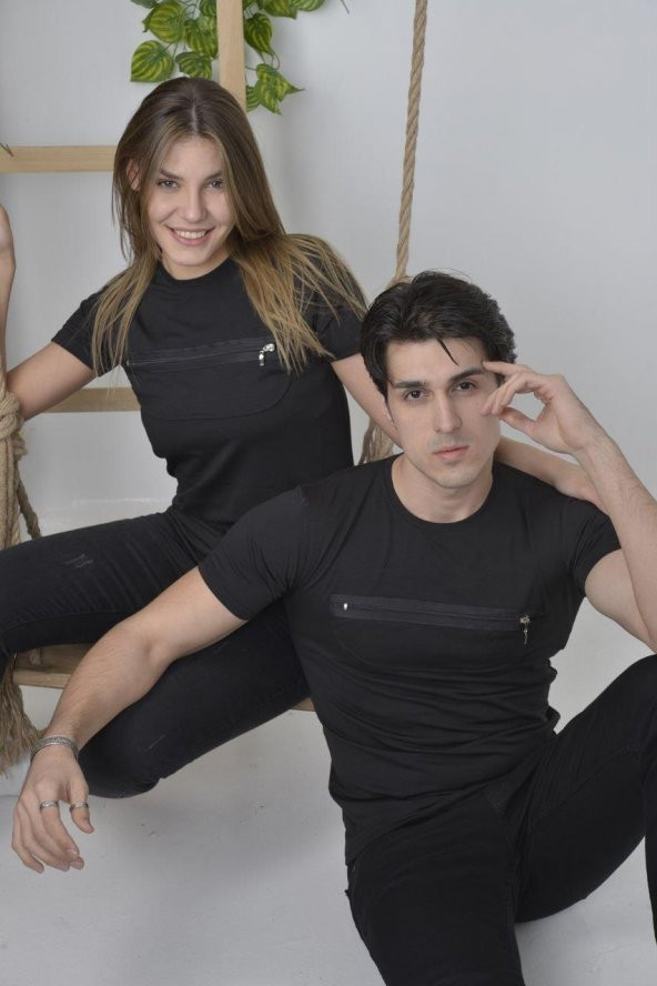 Gögüste Fermuar Aksesurlı Slimfit Tshirt - Siyah