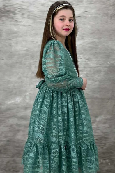 Kız Çocuk Kolları Transparan Yakası İnci Boncuklu Etek Ucu Fırfırlı Yeşil Abiye - Resim 2