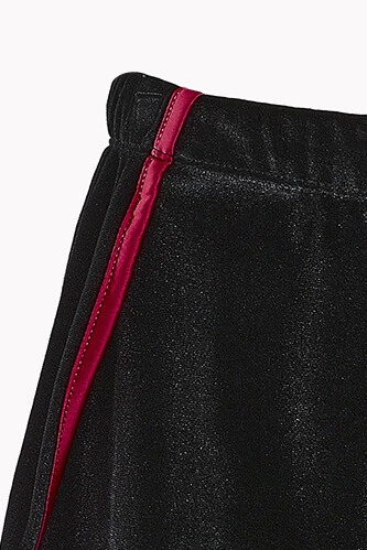 Siyah Tracy Fırfırlı Kadife Şort - Resim 2