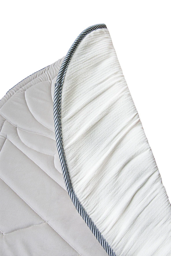 Kapitone Süngerli Yumuşak Seccade - Beyaz - Resim 2