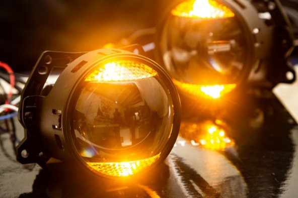 Bi-xenon gündüz ledli-sinyalli  beyaz-sarı / LAAM960-1 ürün görseli