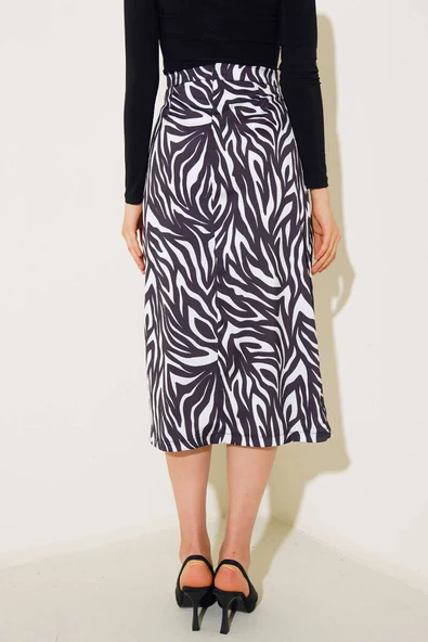 Zebra Desenli Yırtmaçlı Etek Siyah - Resim 3