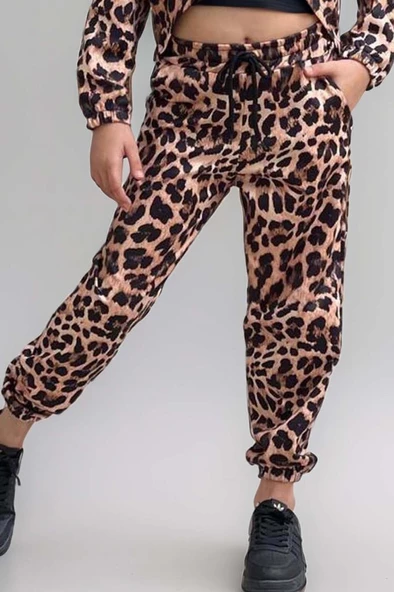 Kız Çocuk Kapüşonlu Leopar Desenli Sweatshirt ve Croplu Kahverengi Eşofman Takım - Resim 7