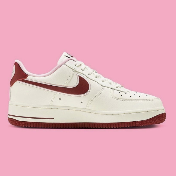 Nike Air Force 1 Valentin s Day - 3