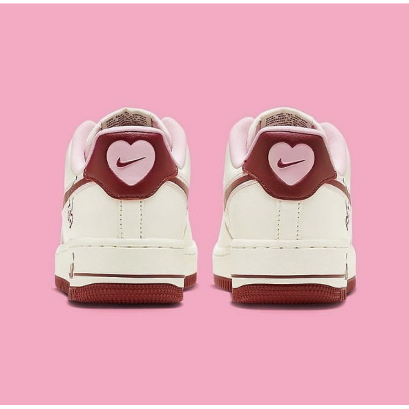 Nike Air Force 1 Valentin s Day - 4
