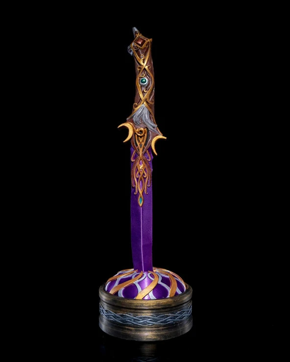 İskandinav Mitolojisi Fısıldayan Kılıç Figürü-Whisper Sword