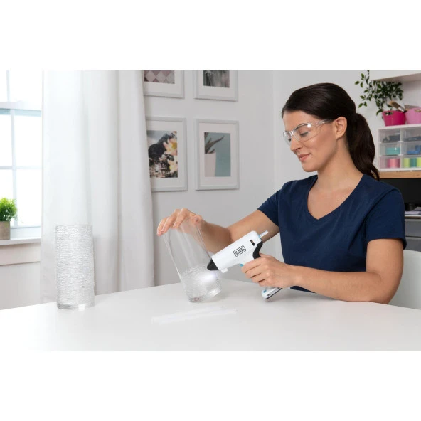 B&D 3.6V GLUE GUN - 6