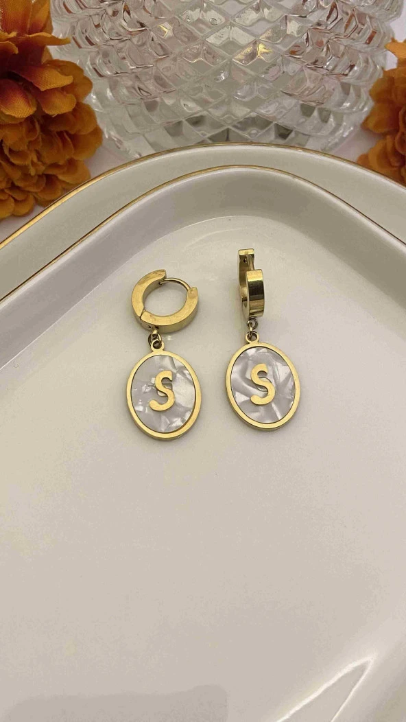 Aksesuar Çarşısı 316L Çelik Sedefli S Harf Küpe ürün görseli