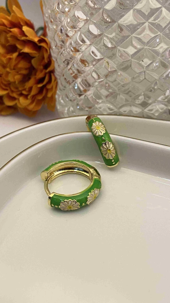 Aksesuar Çarşısı 316L Çelik Yeşil Mineli Çiçek Halka Küpe ürün görseli