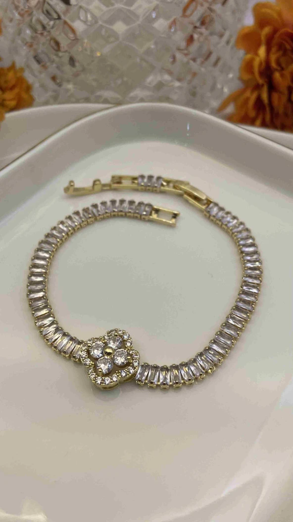 Aksesuar Çarşısı Baget Taşlı Su Yolu Çiçek Model Bileklik Gold ürün görseli