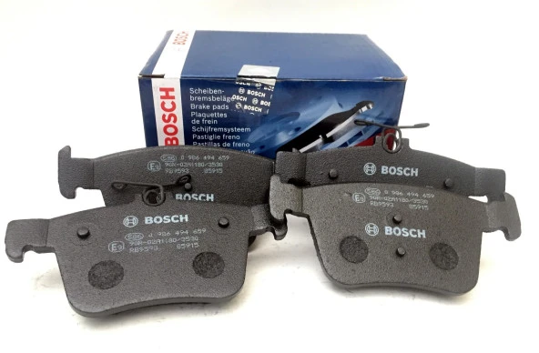 SKODA OCTAVİA - SUPERB ARKA FREN BALATA TAKIMI BOSCH 8V0698451 ürün görseli