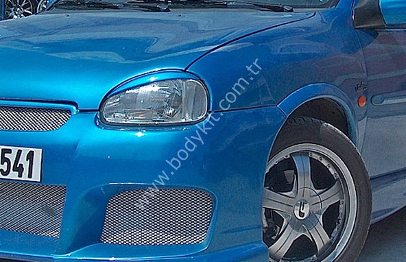 Opel Corsa B Far Kaşı