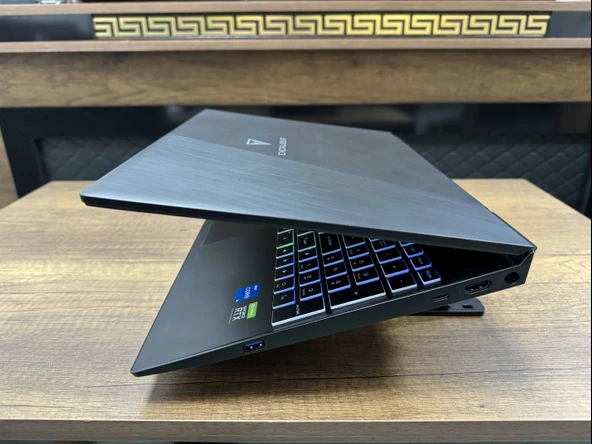 Casper Excalibur G770.1140-8VJ0T-B Intel Core i5 11400H 8GB 512GB SSD RTX3050 W11 15.6" FHD 144Hz (İKİNCİ EL) - 7