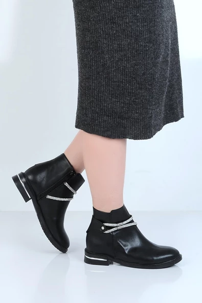 Ayakcenter 23-8015 Cilt Siyah Ayışığı Kadın Düz Kısa Bot ürün görseli