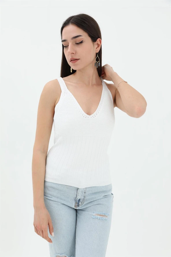 V Yaka Atlet - Beyaz