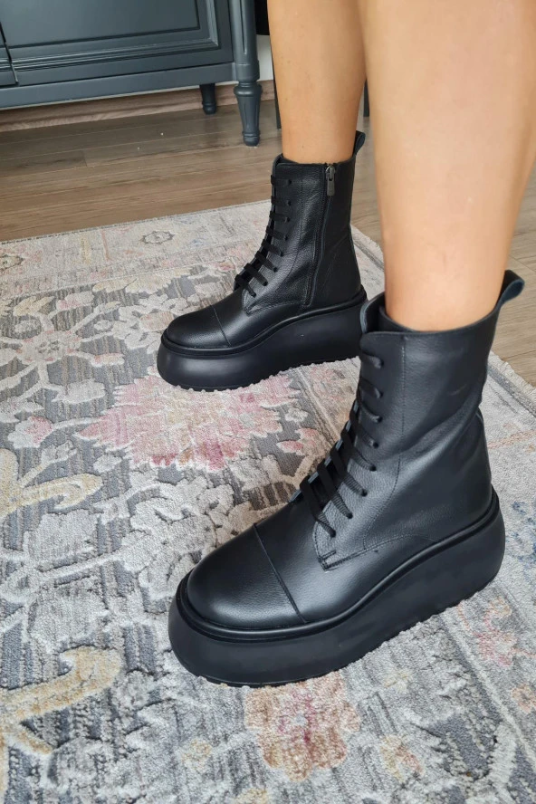 075 945 Topukla Kadın Kalın Tabanlı Fermuarlı Bağcıklı Deri Bot - 2