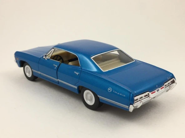 Kinsmart 1967 Chevrolet Impala 1:43 Mavi Çek Bırak Model Araba - Resim 5